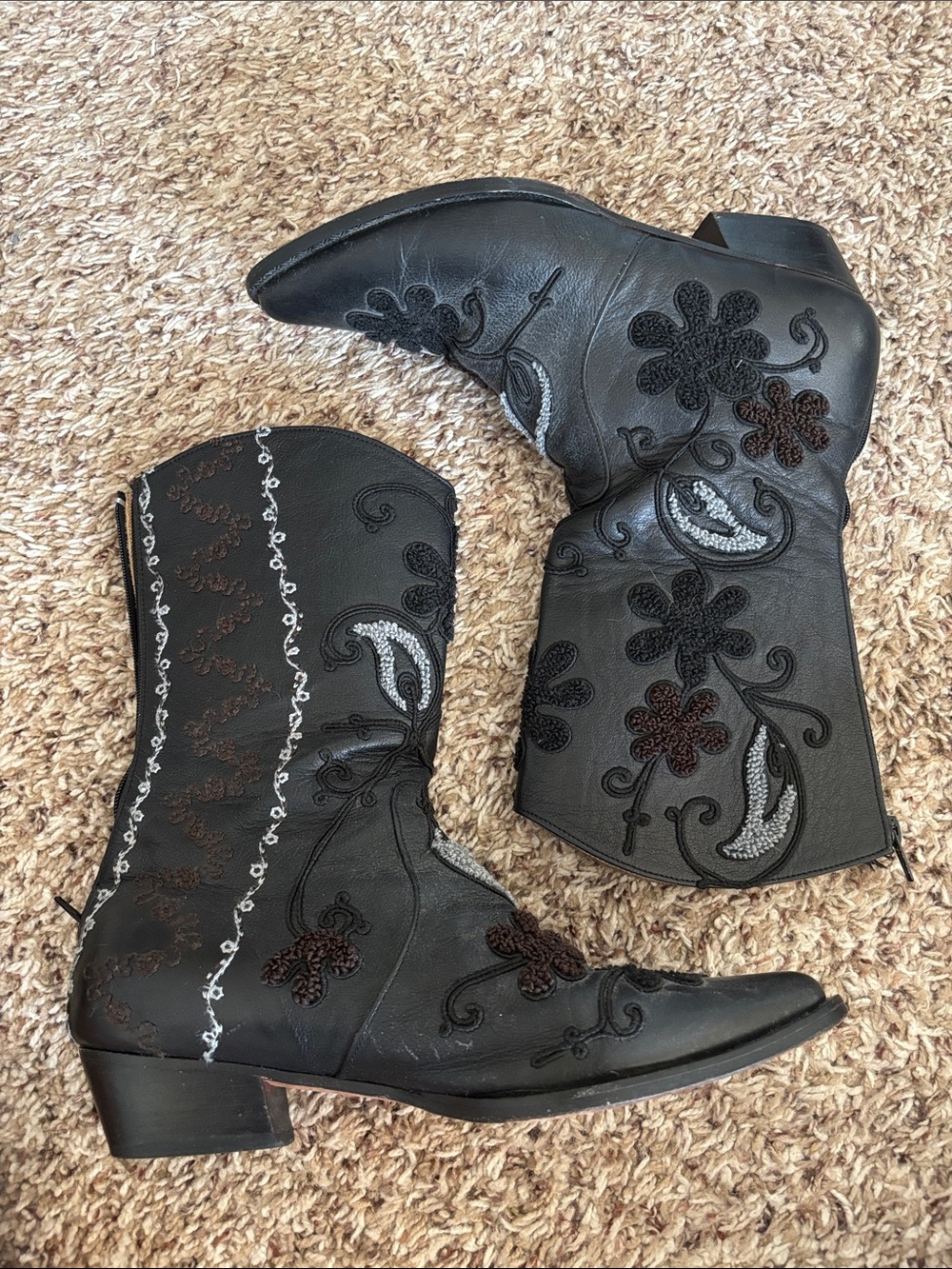 Artemis Design Co. Black Floral Embroidered Western Heeled Boots